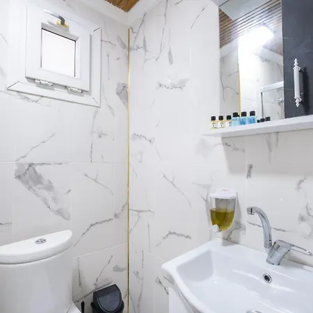 Istanblue Taksim Aparthotel 3*